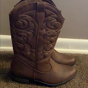 Cowboy boots kids size 5